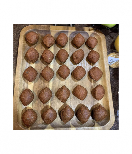 صانعة الكيك ١٢ فتحة