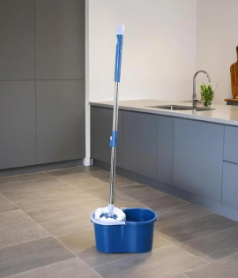 موب التنظيف الدوار مع دلو