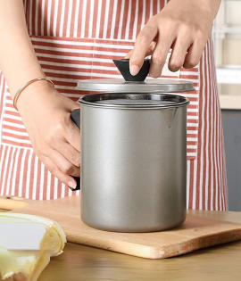 مصفاة وحافظة زيت ١.٧ لتر