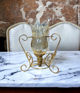 شمعدان معدن لون ذهبي