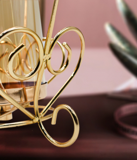 حامل شمع ذهبي  حامل شمع ذهبي