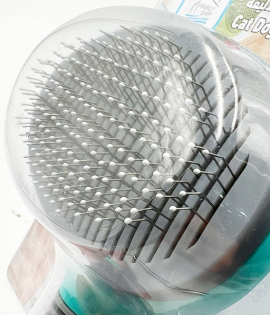 فرشاة العناية بالحيوانات الاليفة 