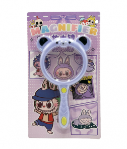 عدسة مقربة لابوبو 