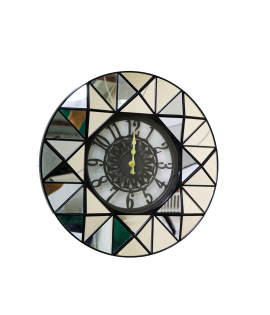 ساعة حائط لون اسود بعقارب ذهبي